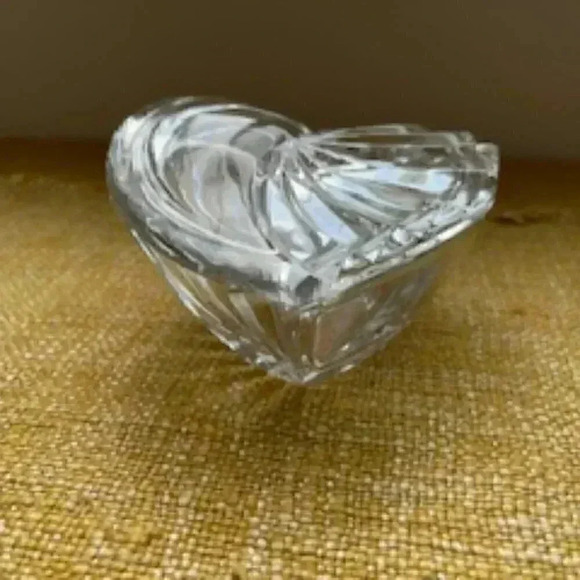 Gorham Leaded Crystal Heart Shaped Trinket‎ Jewelry Vanity Box - Picture 1 of 8